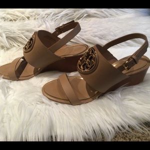 Tori Burch Metal Miller Wedge Sandals Tan/gold 65mm